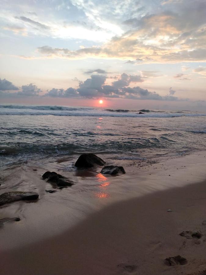 אונה ואטונה Near Beach Rest מראה חיצוני תמונה