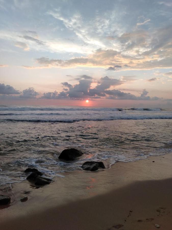 אונה ואטונה Near Beach Rest מראה חיצוני תמונה